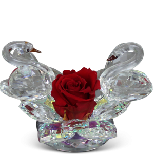 DUE CIGNI IN CRISTALLO CON DELLE ROSE STABILIZZATE. SWAN ROSE. 22.128